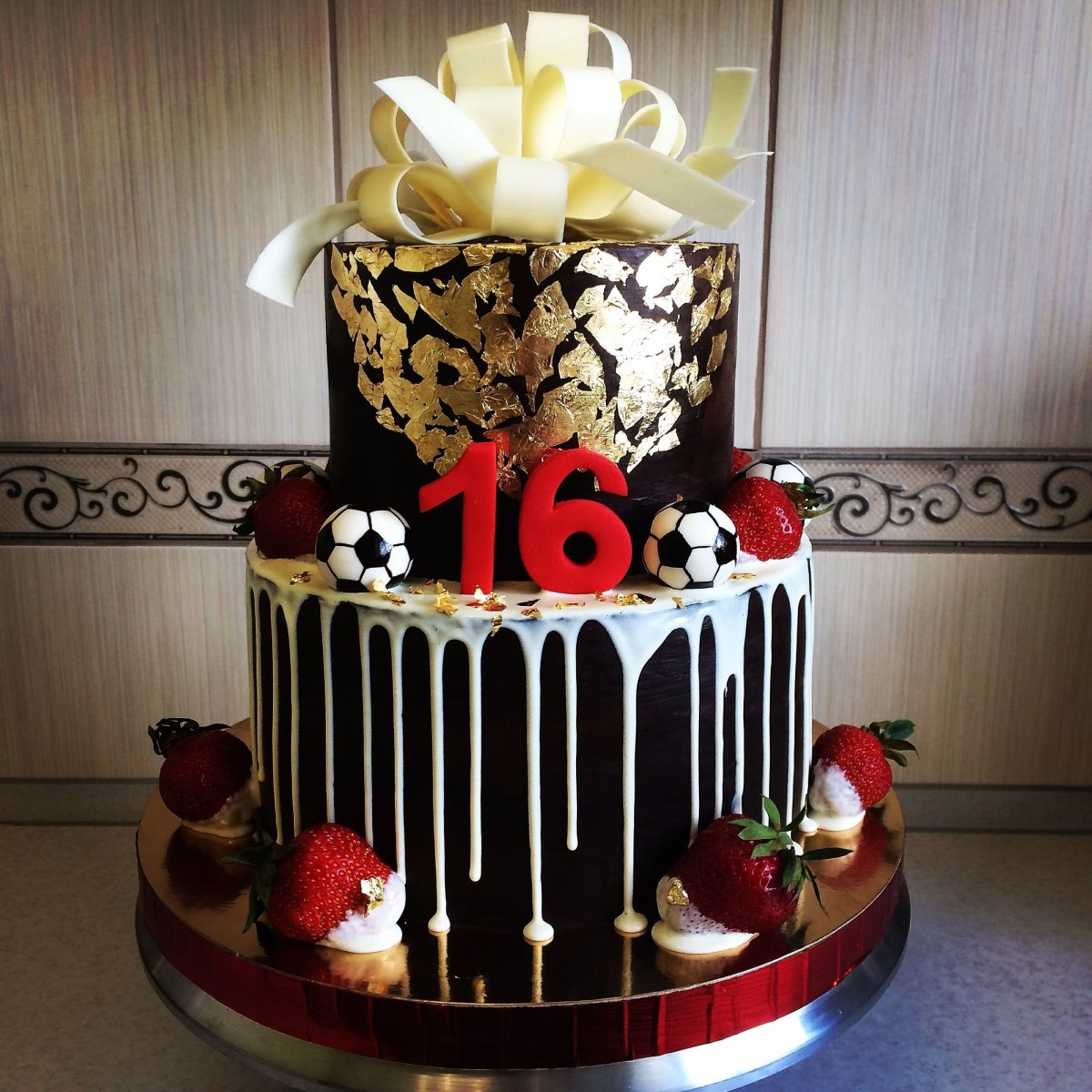 Двухэтажный торт