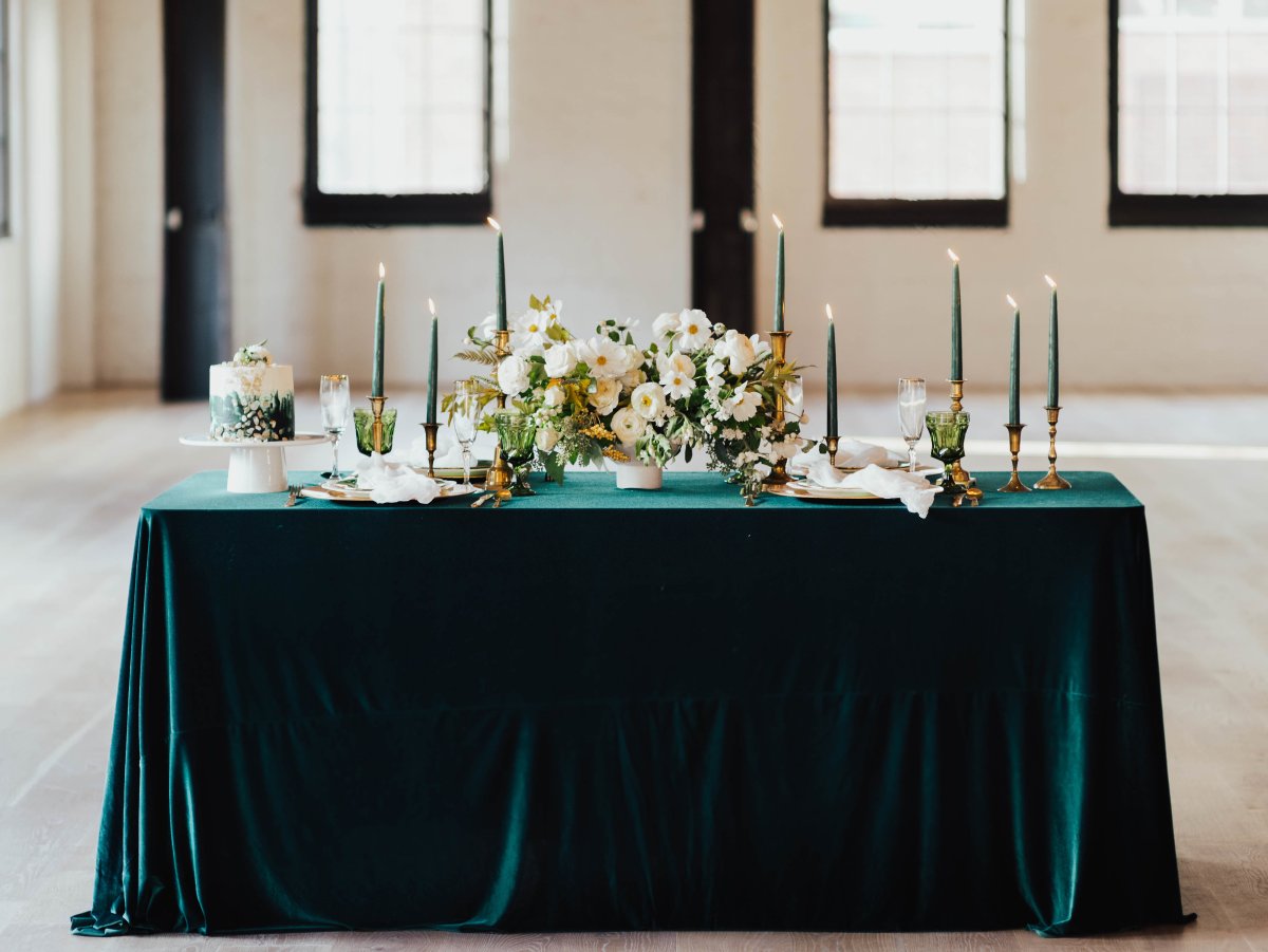 Президиум в изумрудном цвете