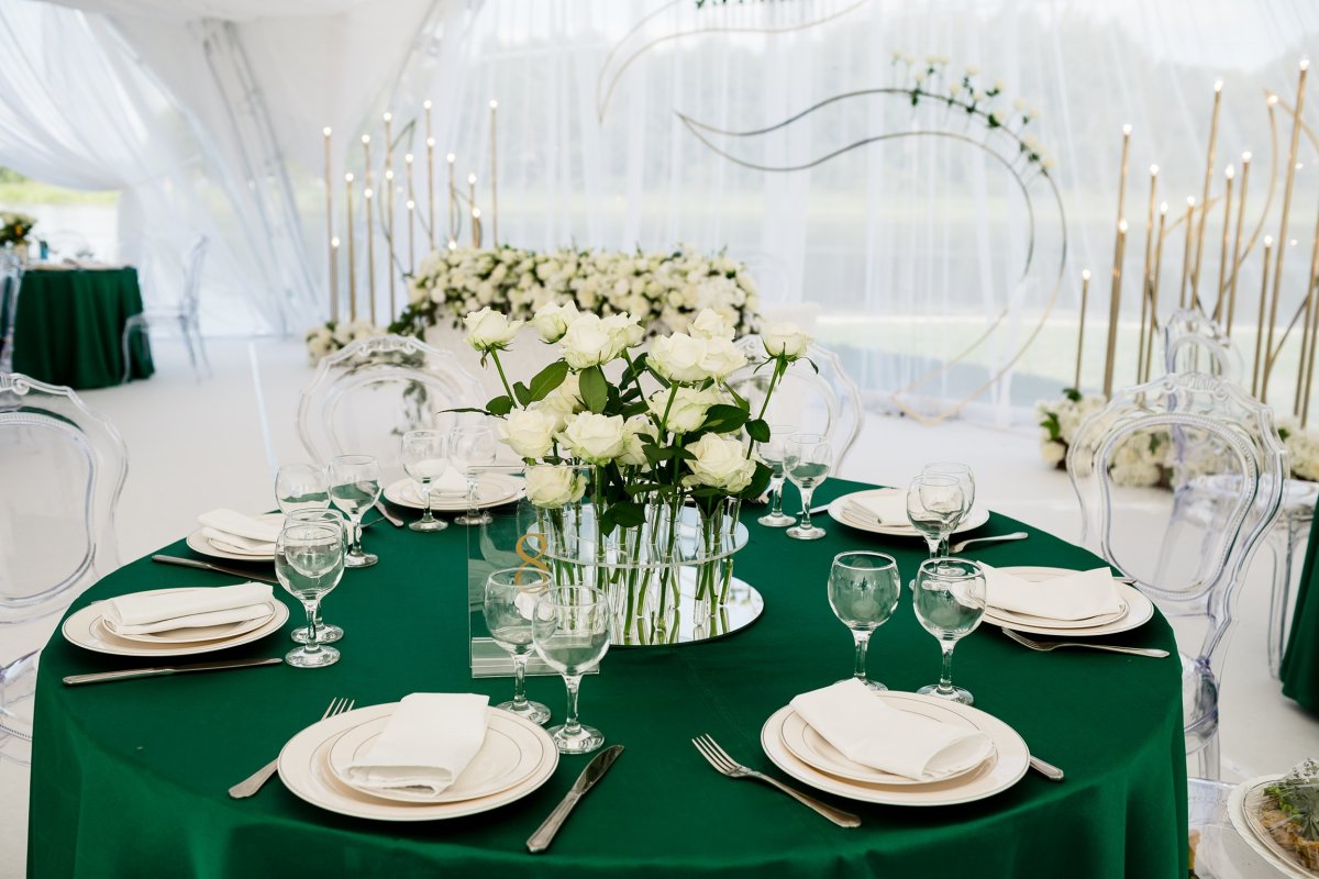 Изумрудные наперон