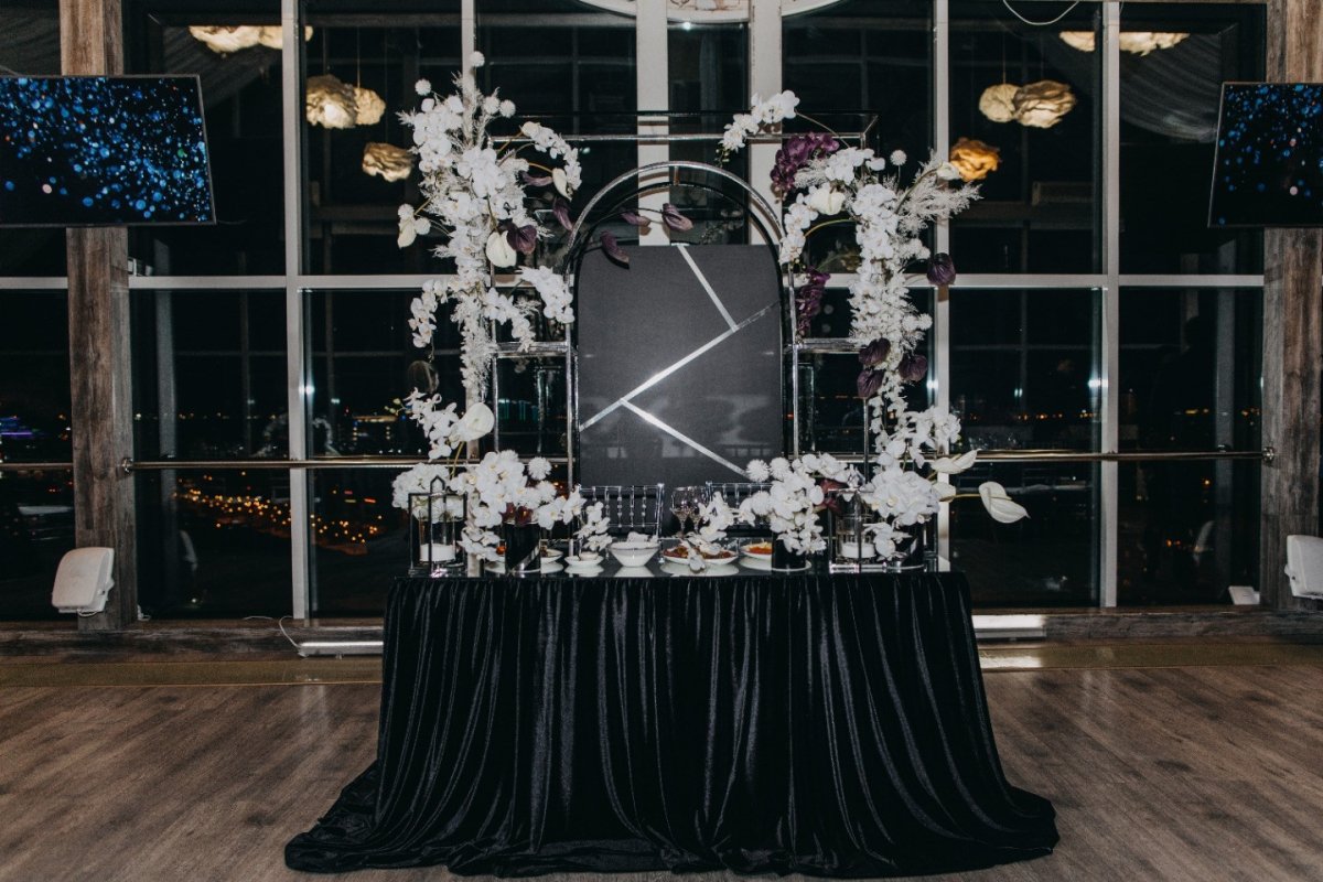 Черно белая свадьба