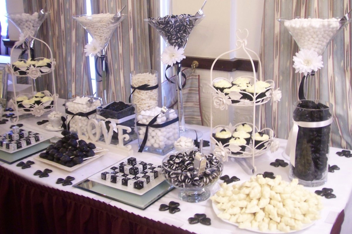 Юбилей в белом стиле