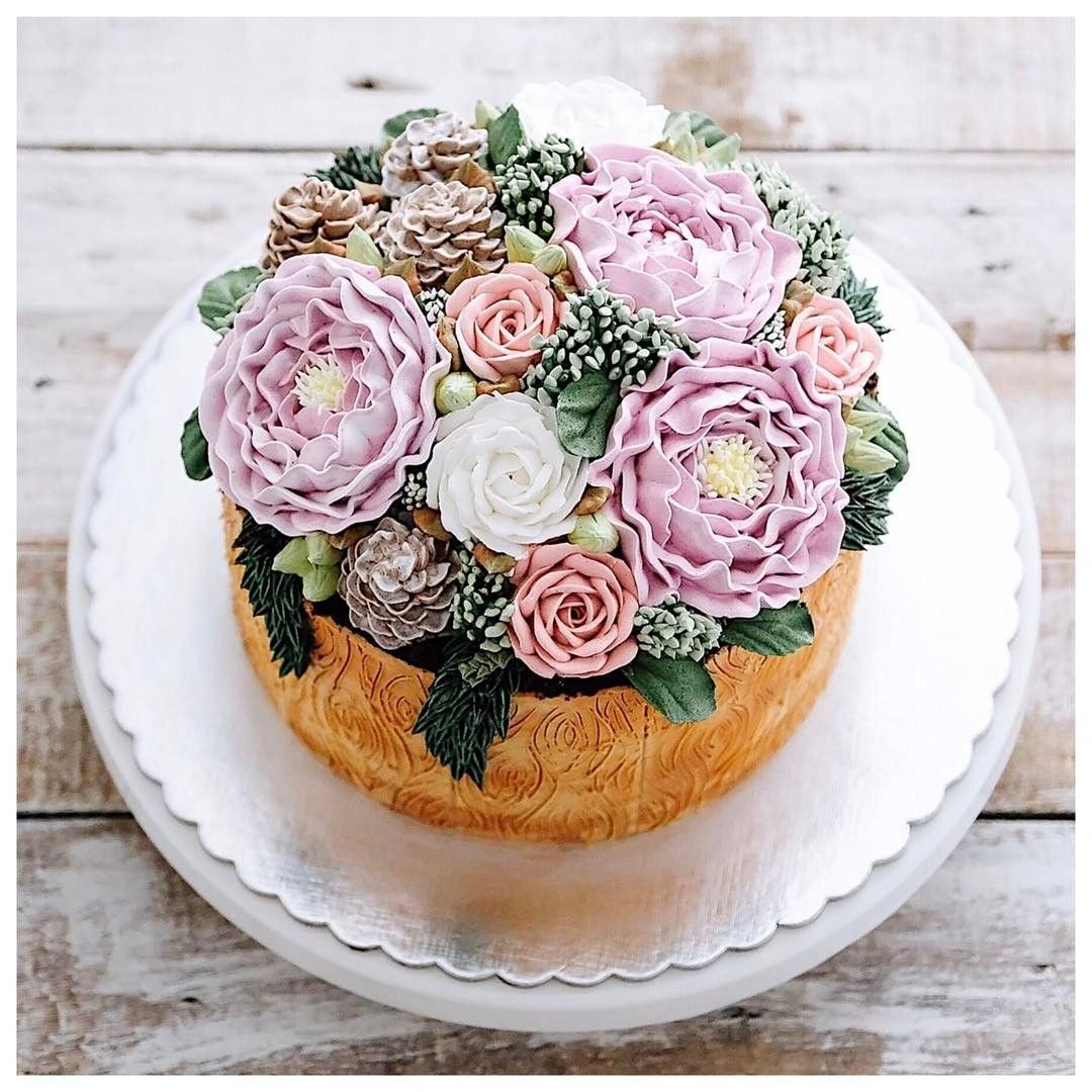 Торт горшочек с цветами