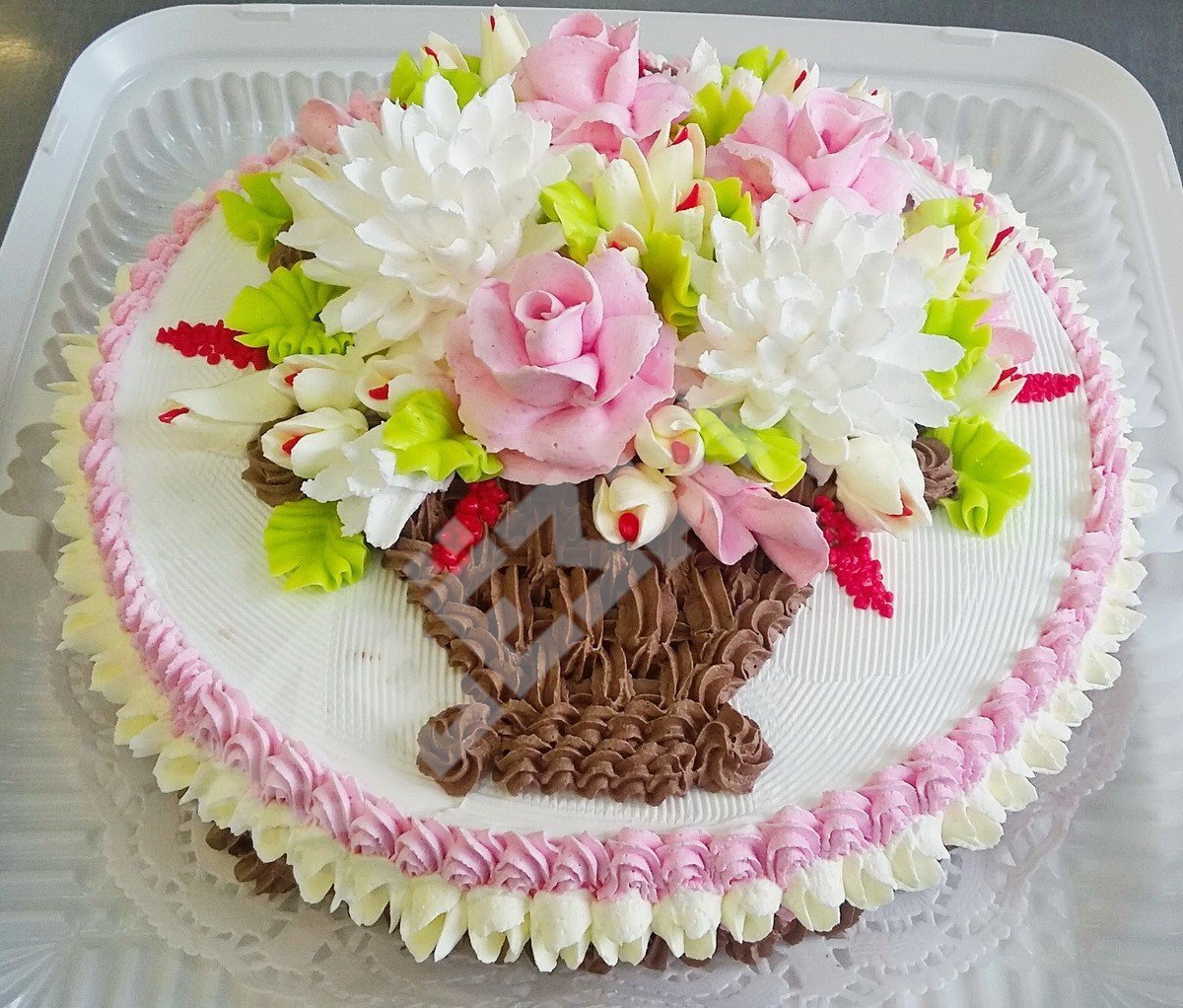 Торт ваза с цветами