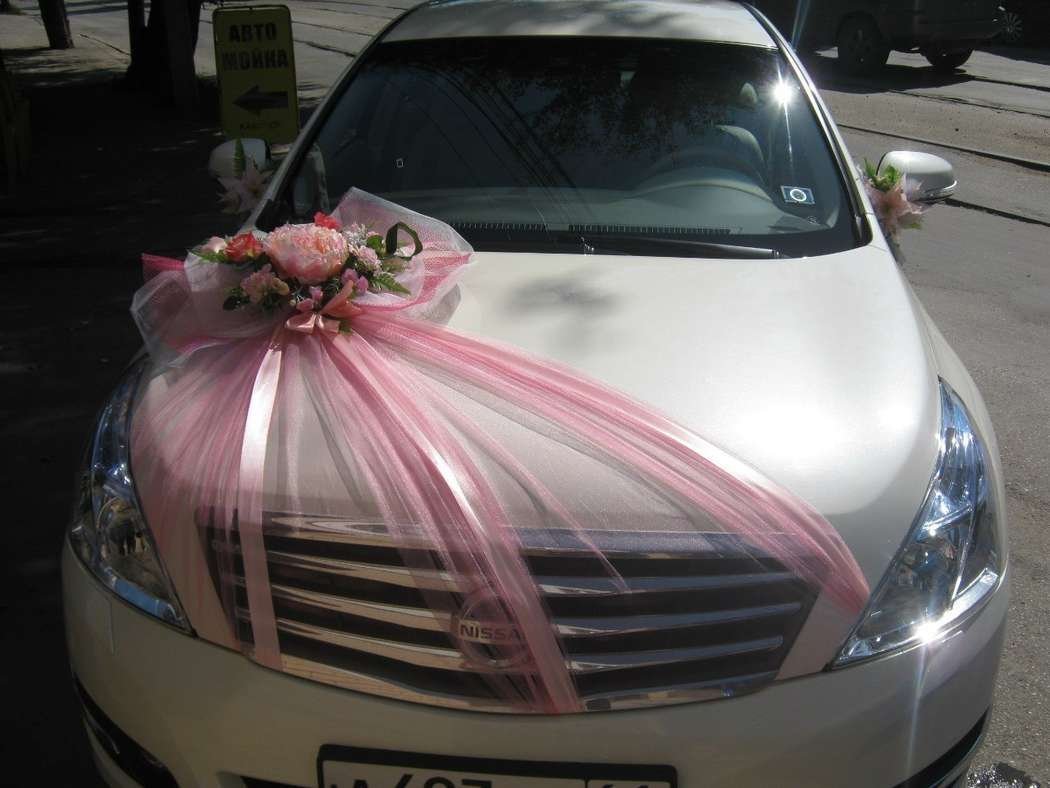 Украшение на капот машины