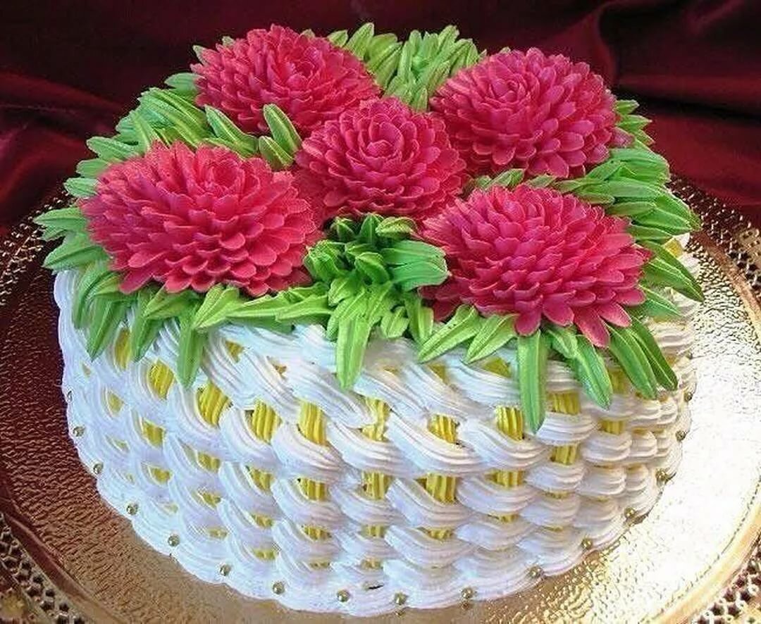 Украшение торта масляным кремом