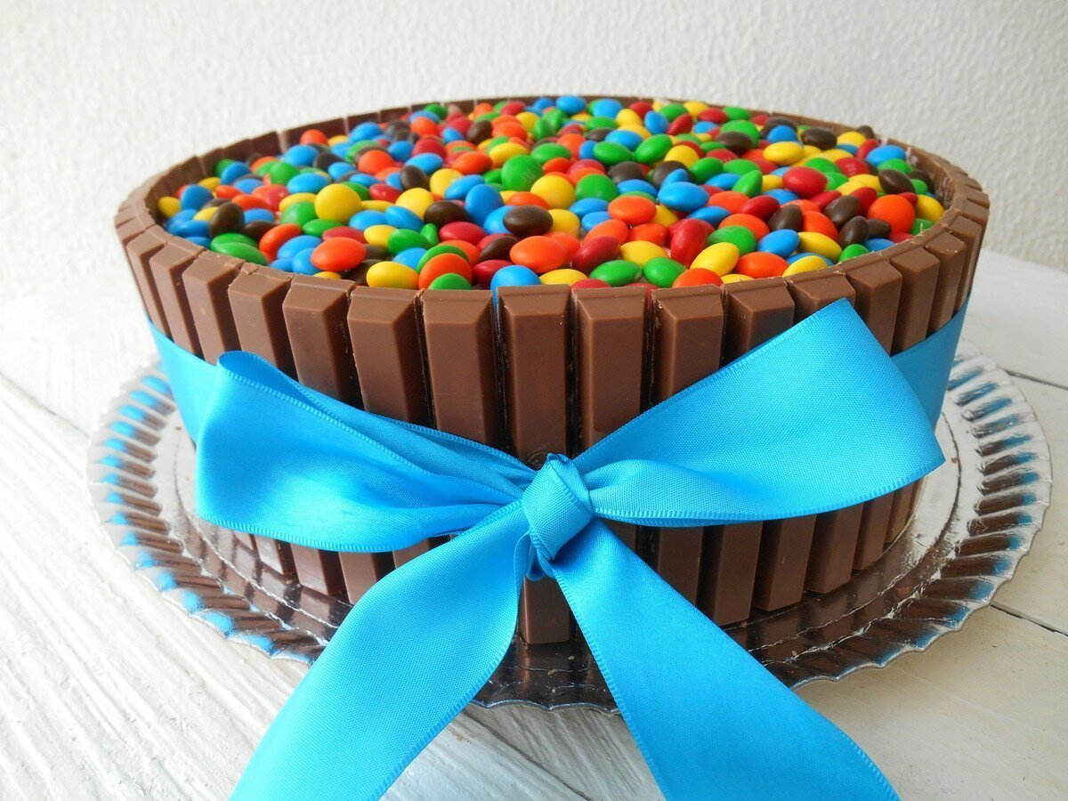 Торт ммдемс