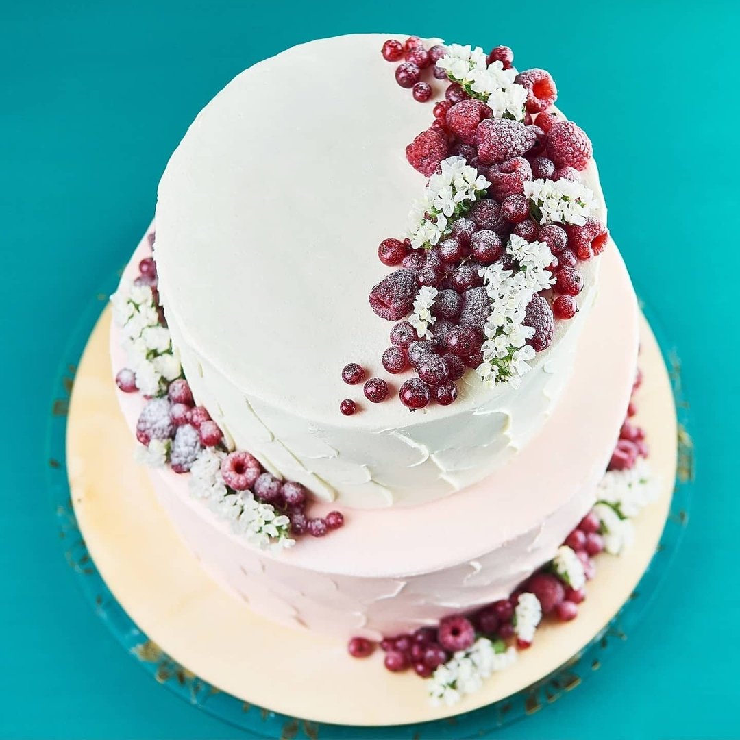 2х ярусный торт молочная девочка