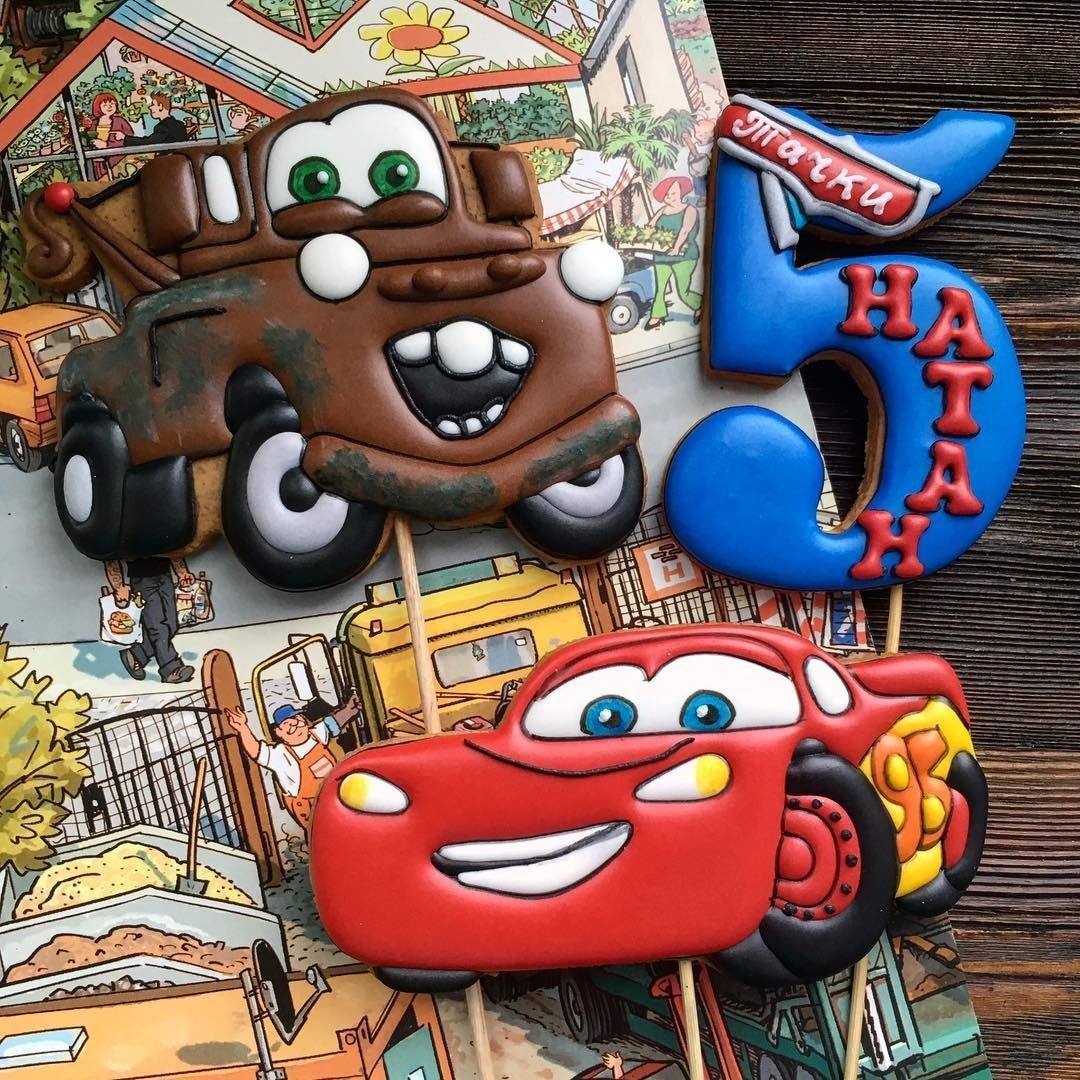 Имбирные пряники молния Маквин колеса