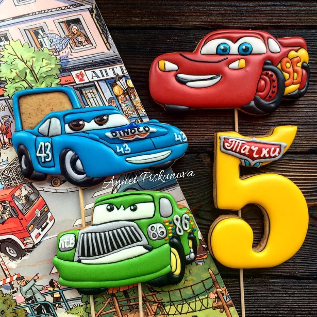 Цифра 4 Макквин молния Маккуин