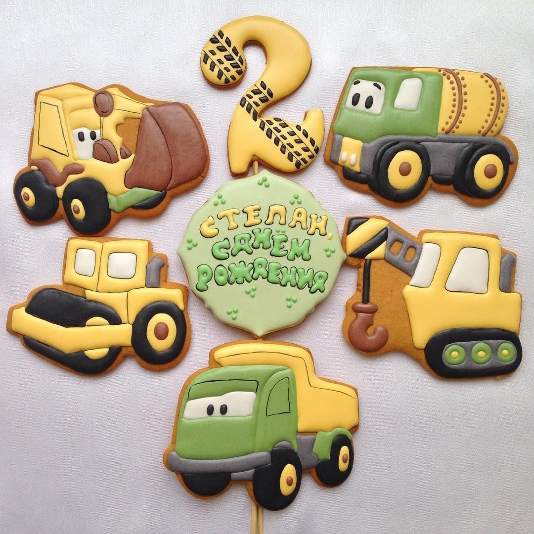 Торт с машинками мокас