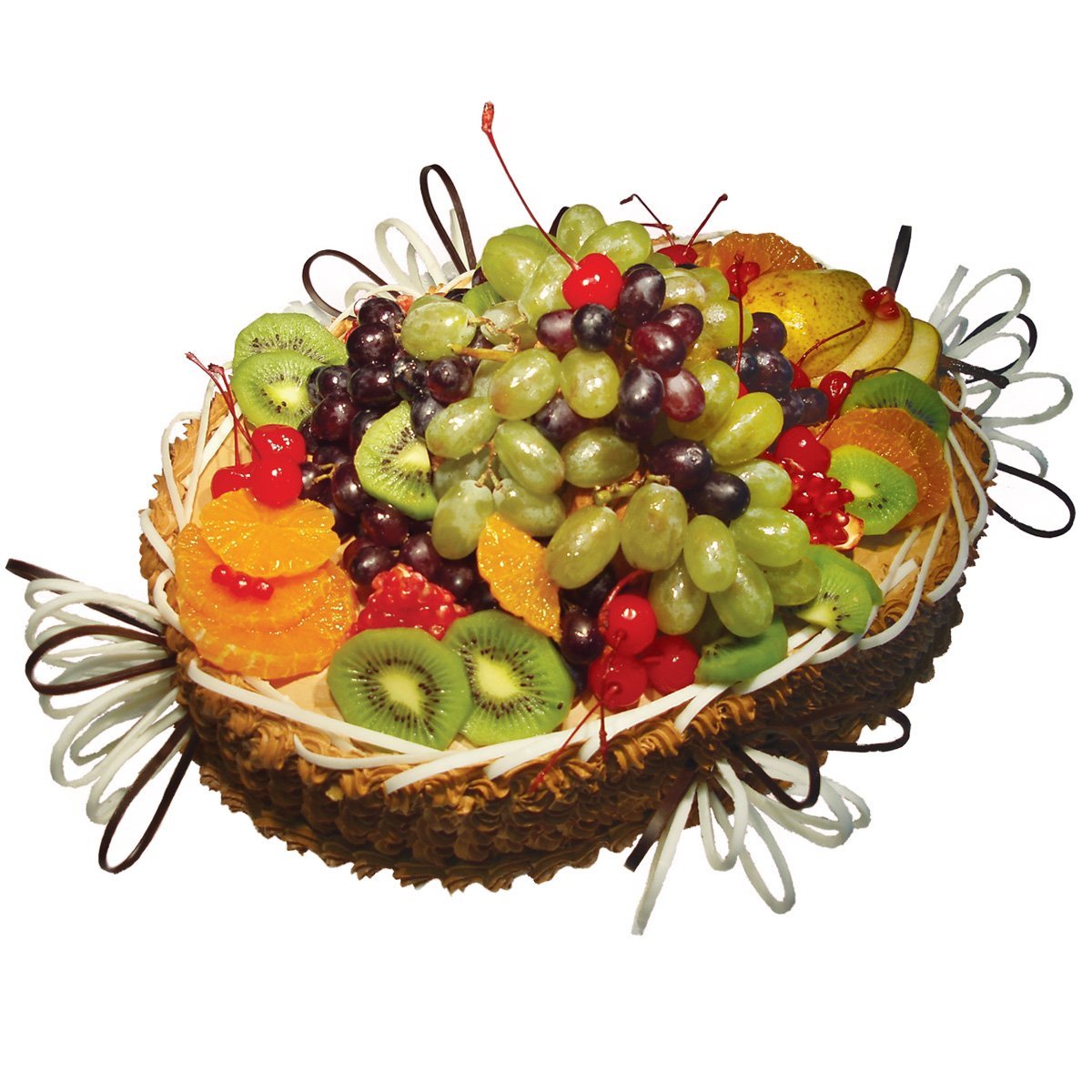 Торт корзина с фруктами и ягодами