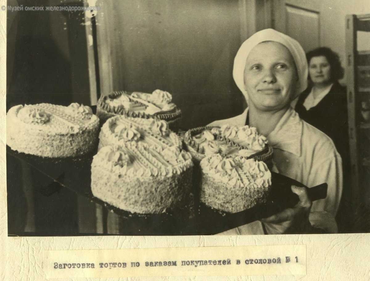 Советские конфеты в коробках