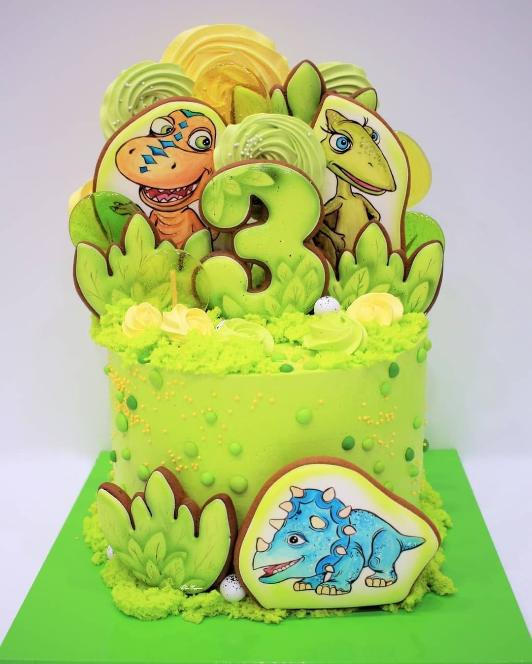 Торт Лунтик с пряниками