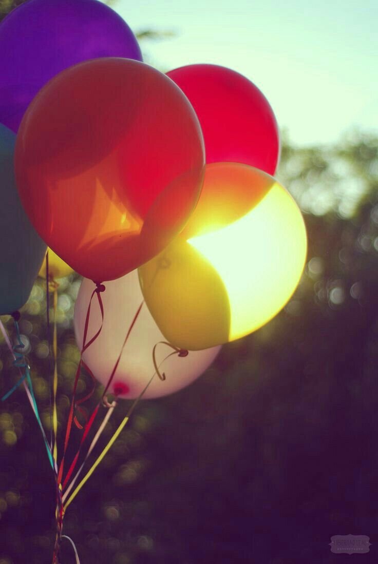 Шарики воздушные много