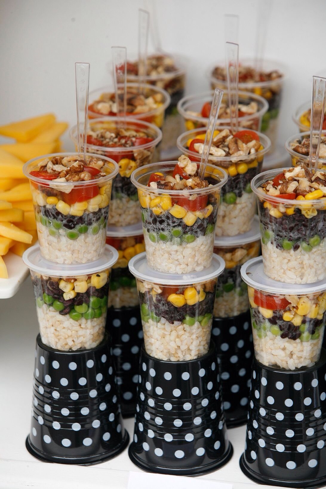 Закуски в стаканчиках