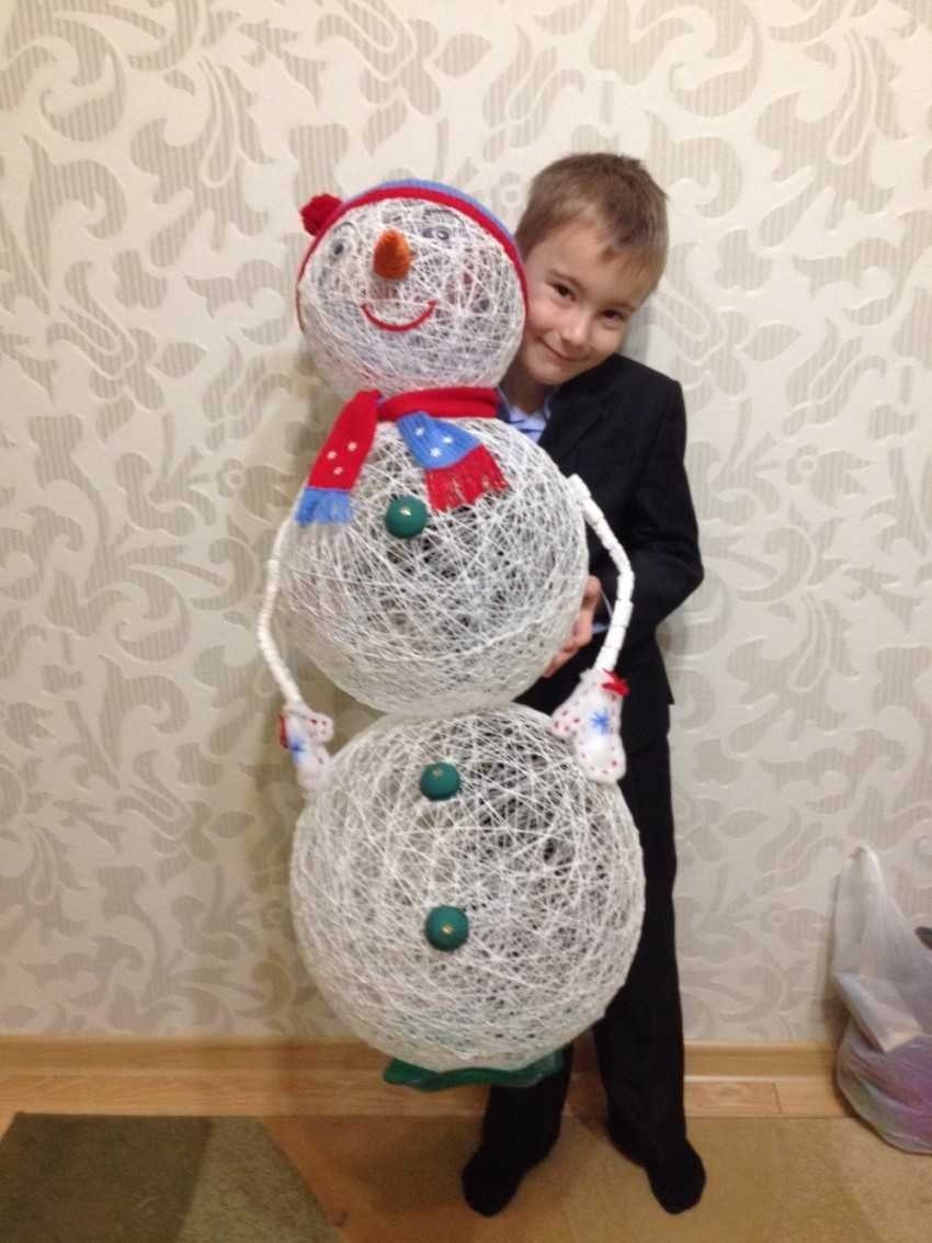 Снеговик из ниток