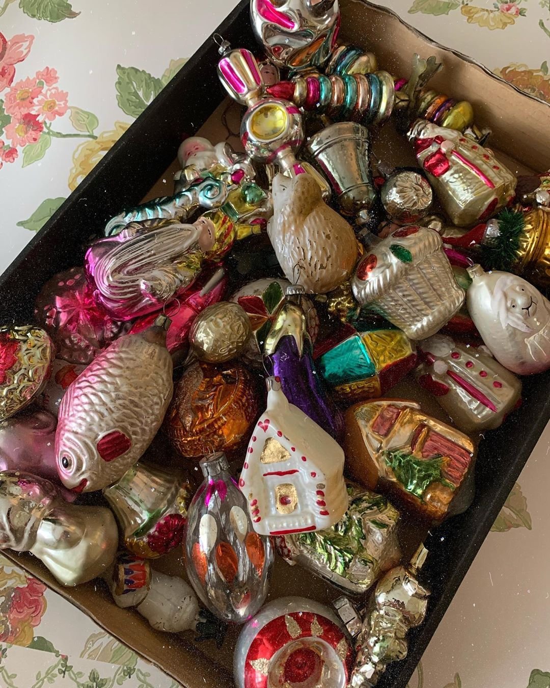 Елочные игрушки крокодил Гена и Чебурашка