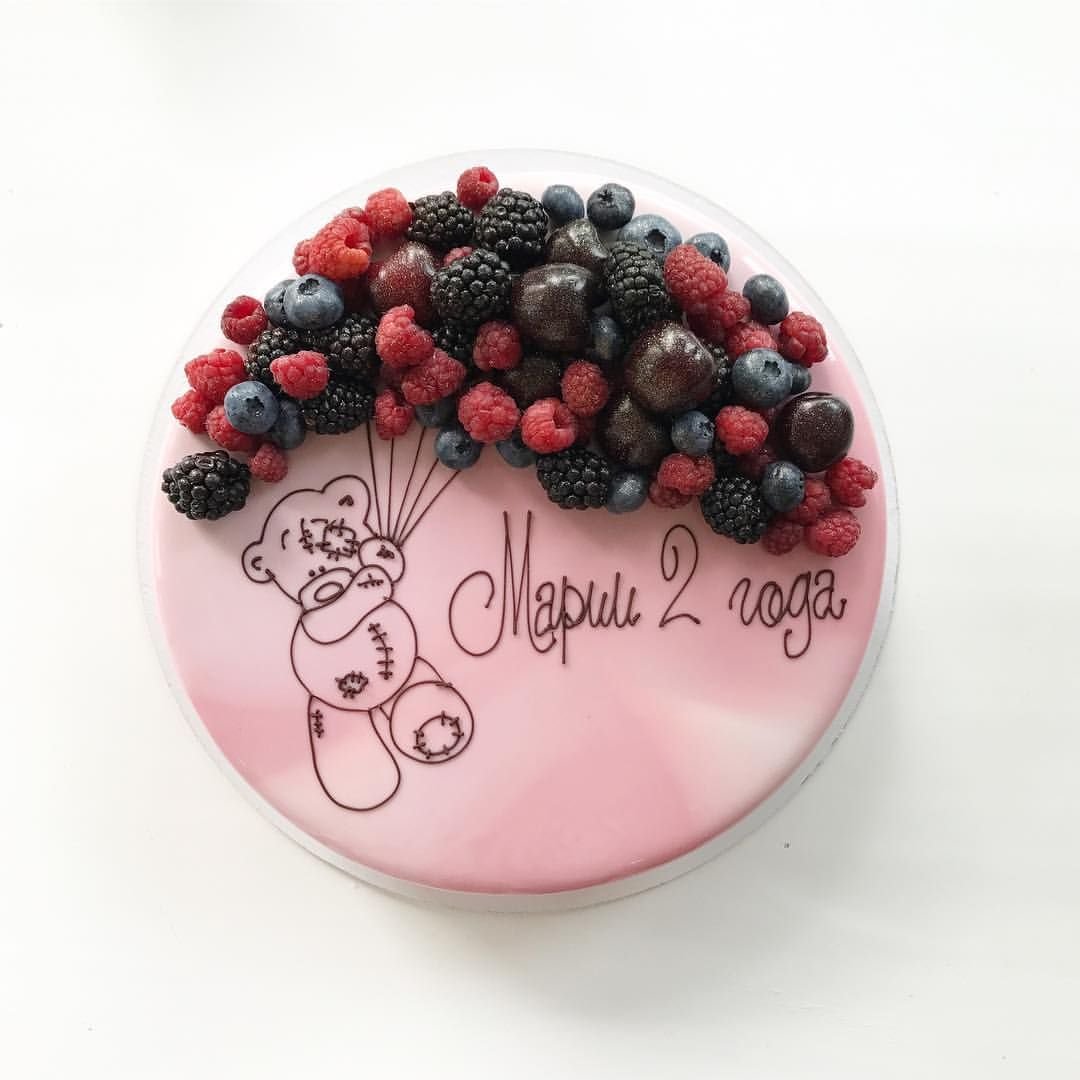 Торт крем чиз с ягодами