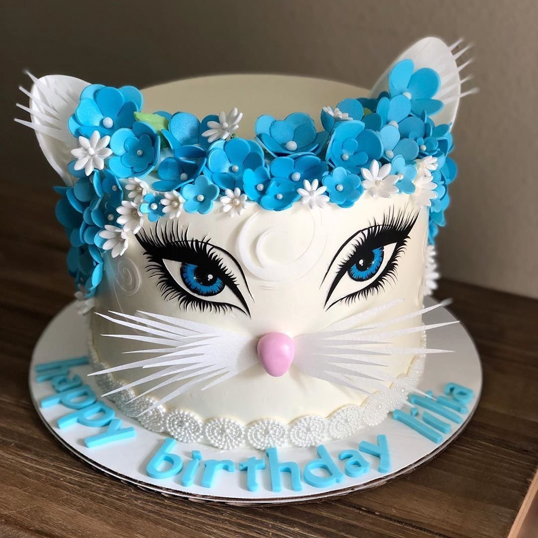 Торт с «кошечкой»