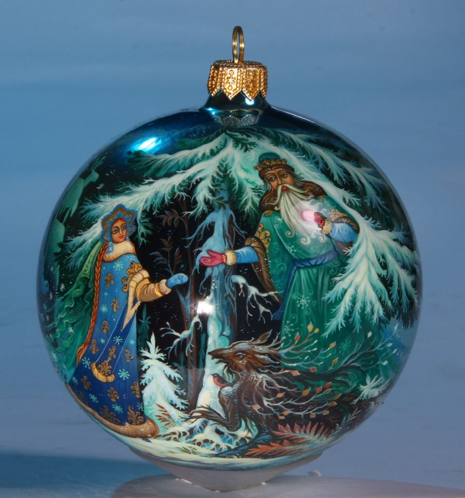 Декор елочного шара витражными красками