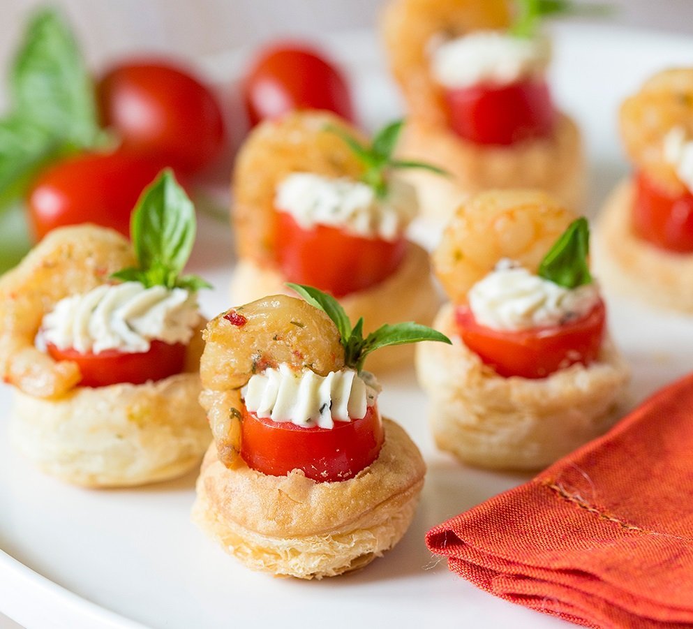 Канапе из слоеного теста на праздничный стол