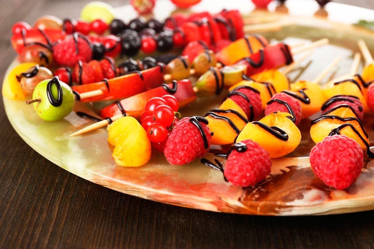 Канапе из ягод и фруктов