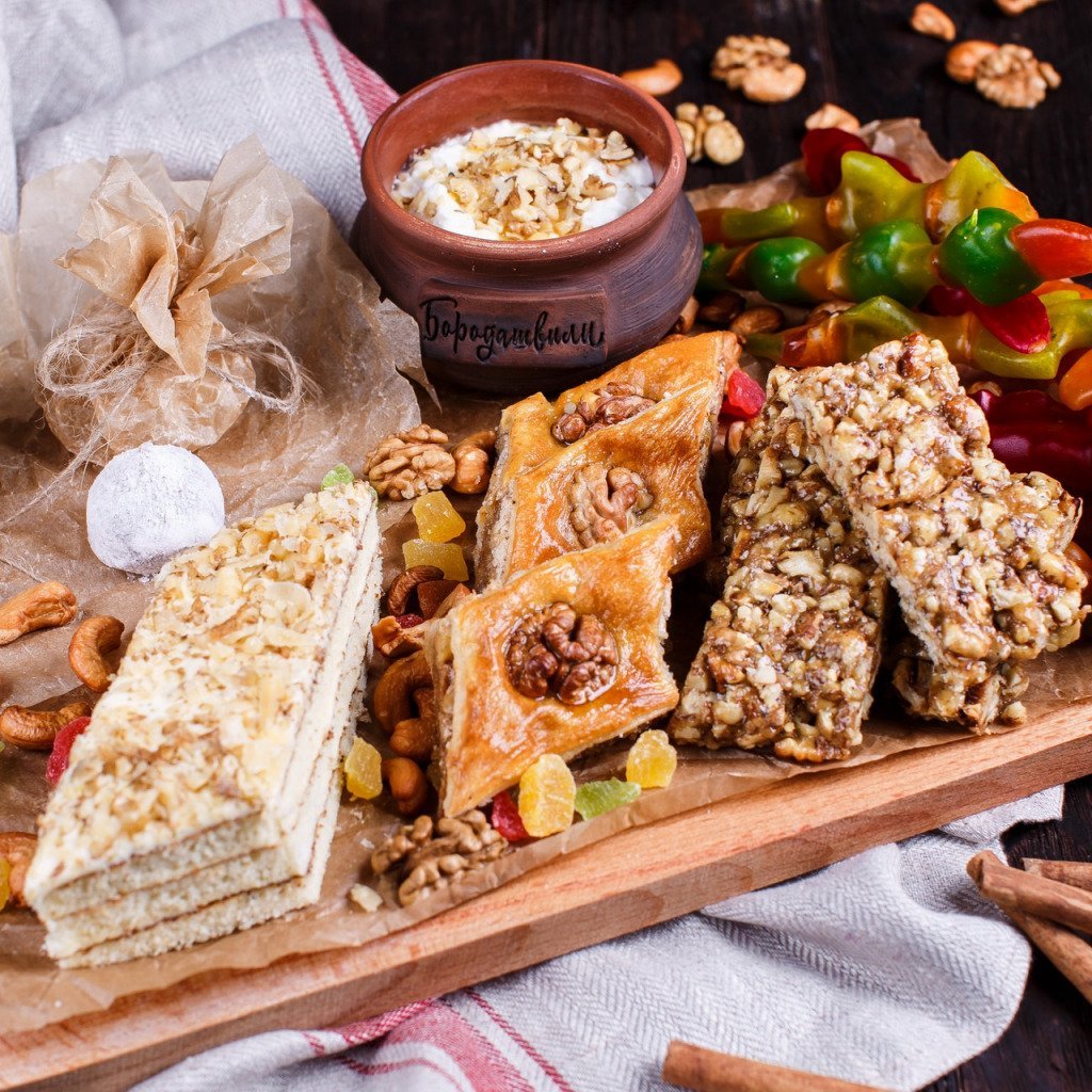 Халва + пахлава + Рахат лукум