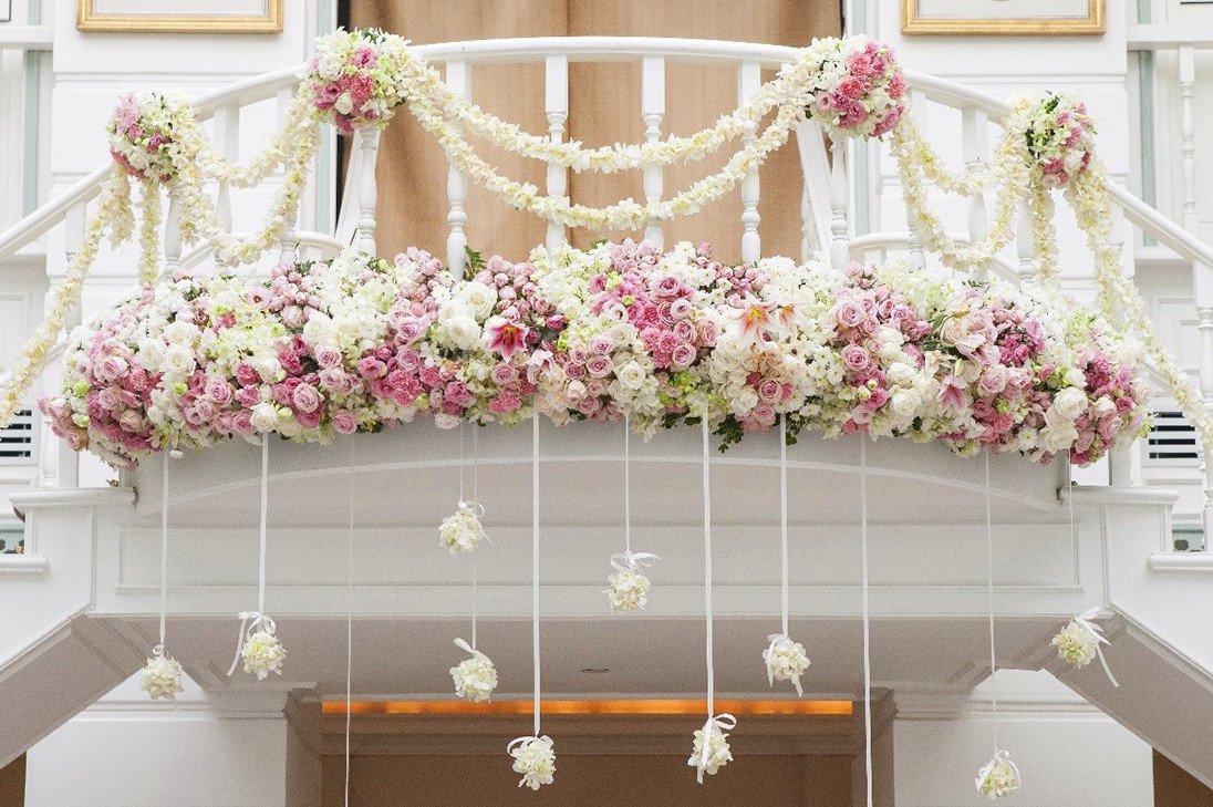 Свадебная гирлянда из цветов