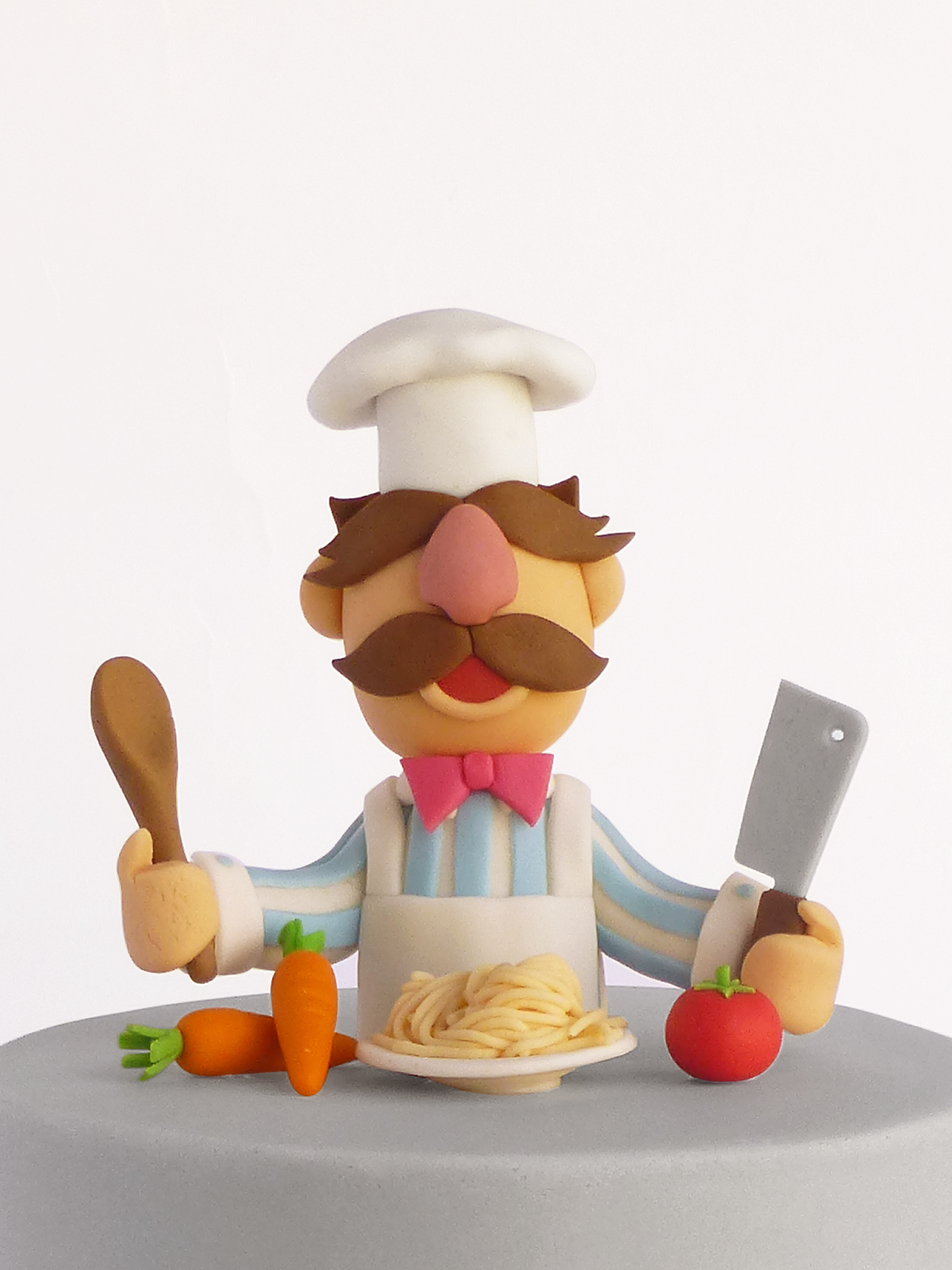 Повариха с тортиком