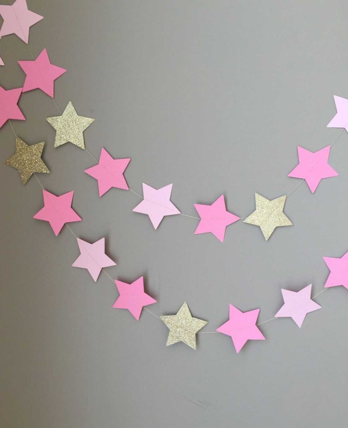 Гирлянда из бумажных звездочек