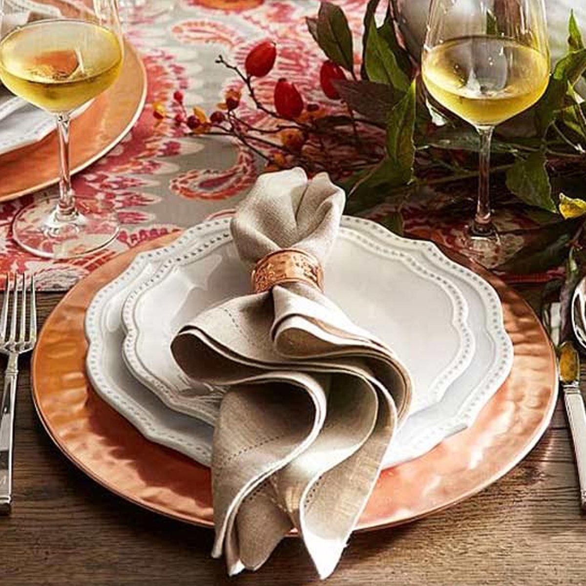 Тканевые салфетки для сервировки стола