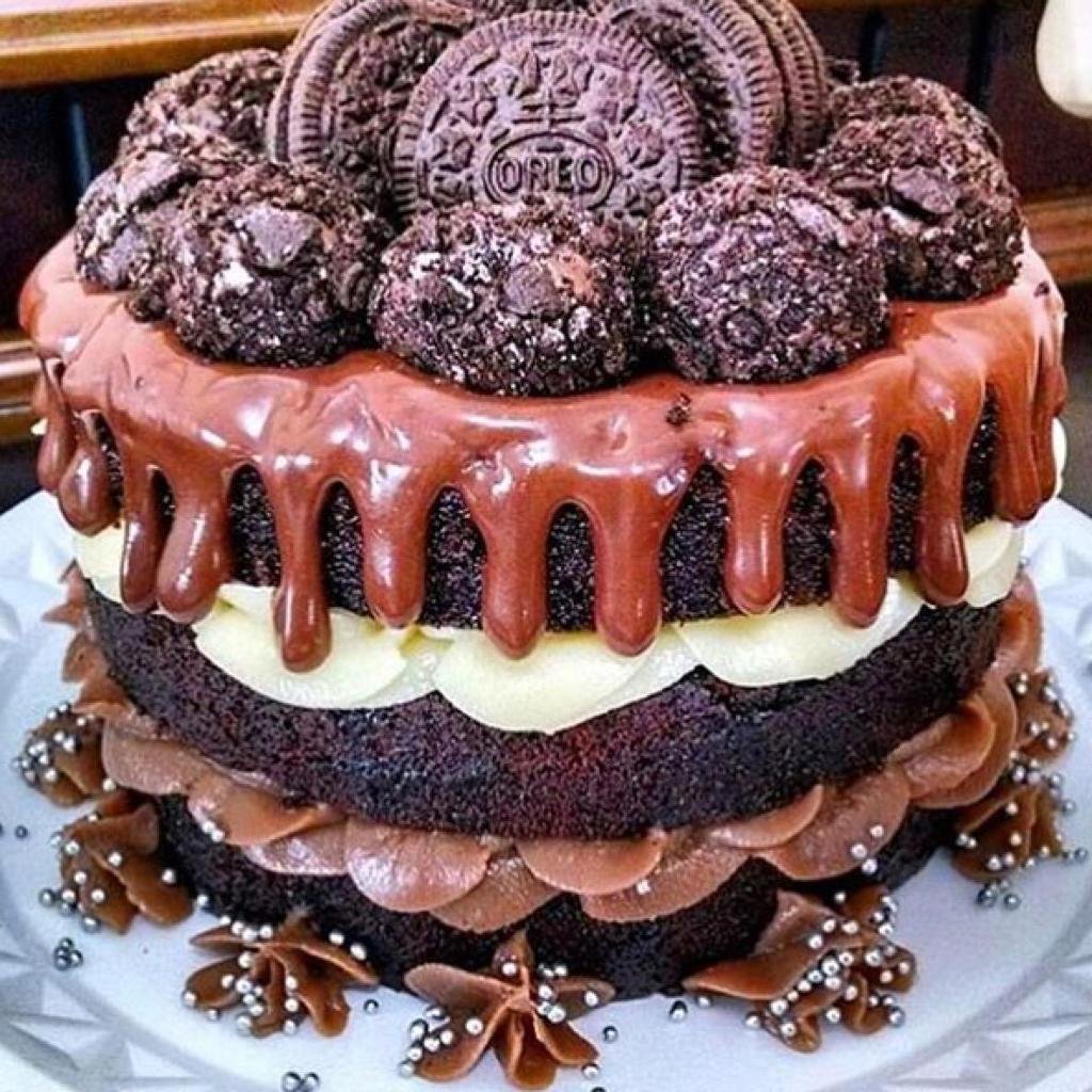 Огромные сладости. Торт. Красивые торты. Шоколадный торт. Красивые и вкусные тортики.