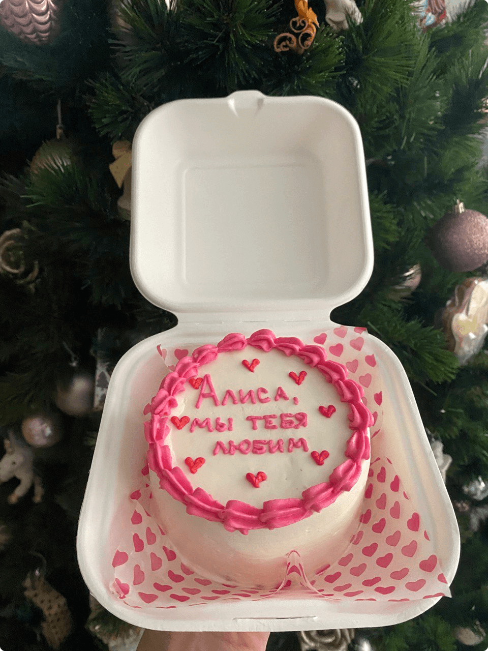 Фото тортов после доставки курьером