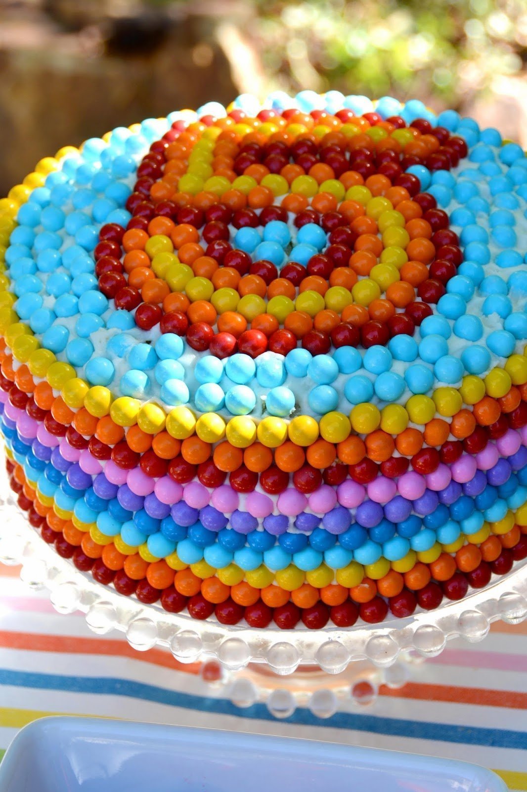 Как украсить торт на день рождения девочке?