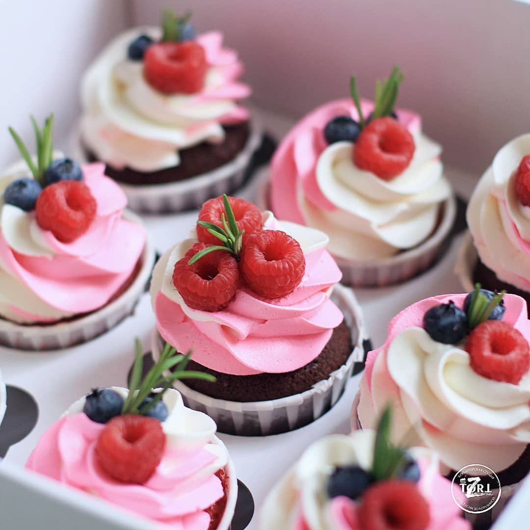 Капкейки с голубикой и Орео