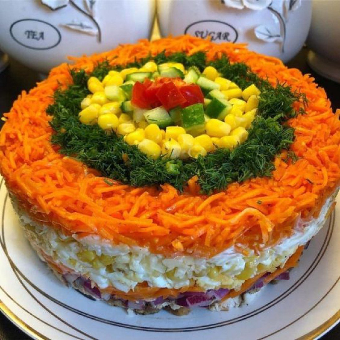 Украшение салатов