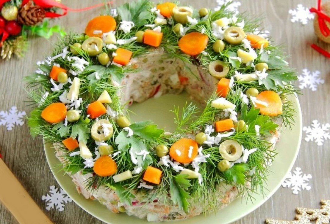Украшение салатов на праздничный стол
