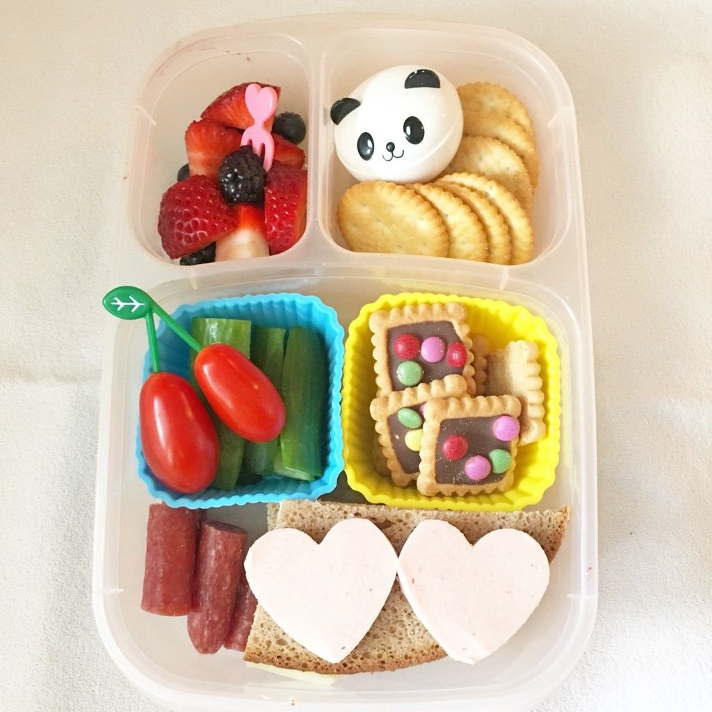 Бенто торт с пряничным человечком