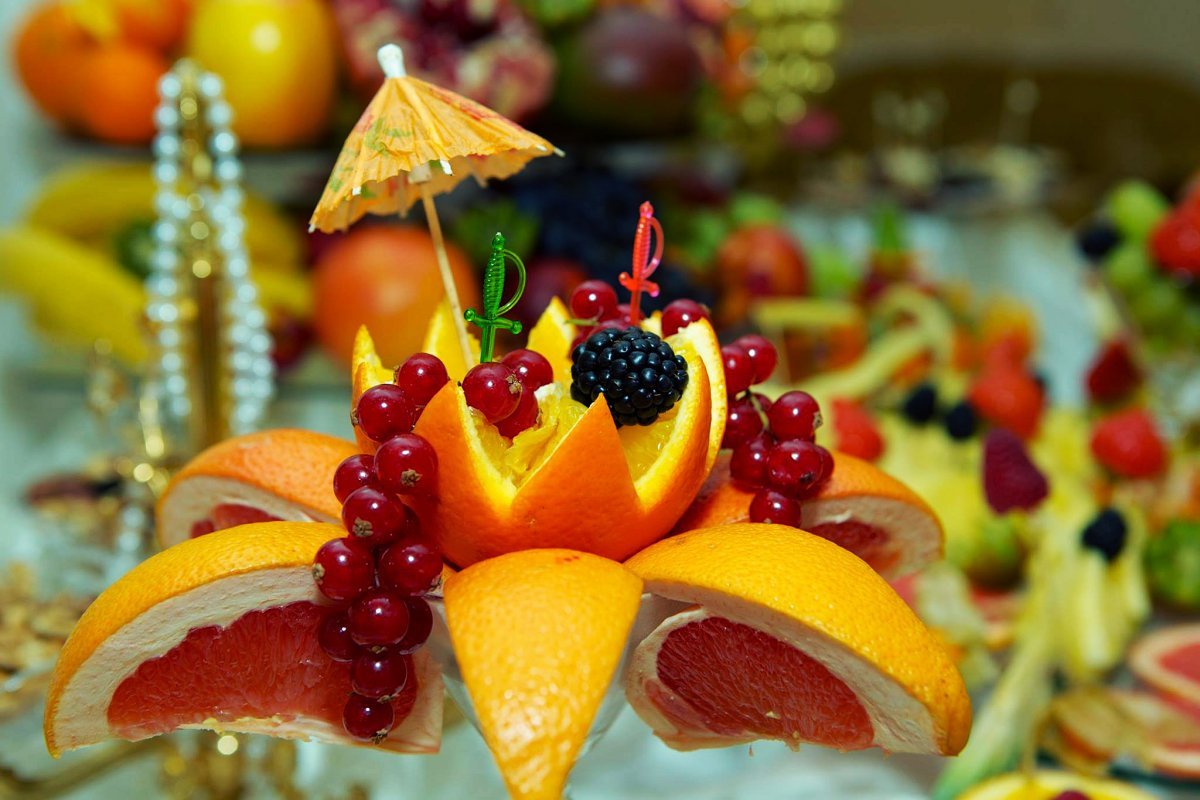 Нарезка фруктов на детский день рождения