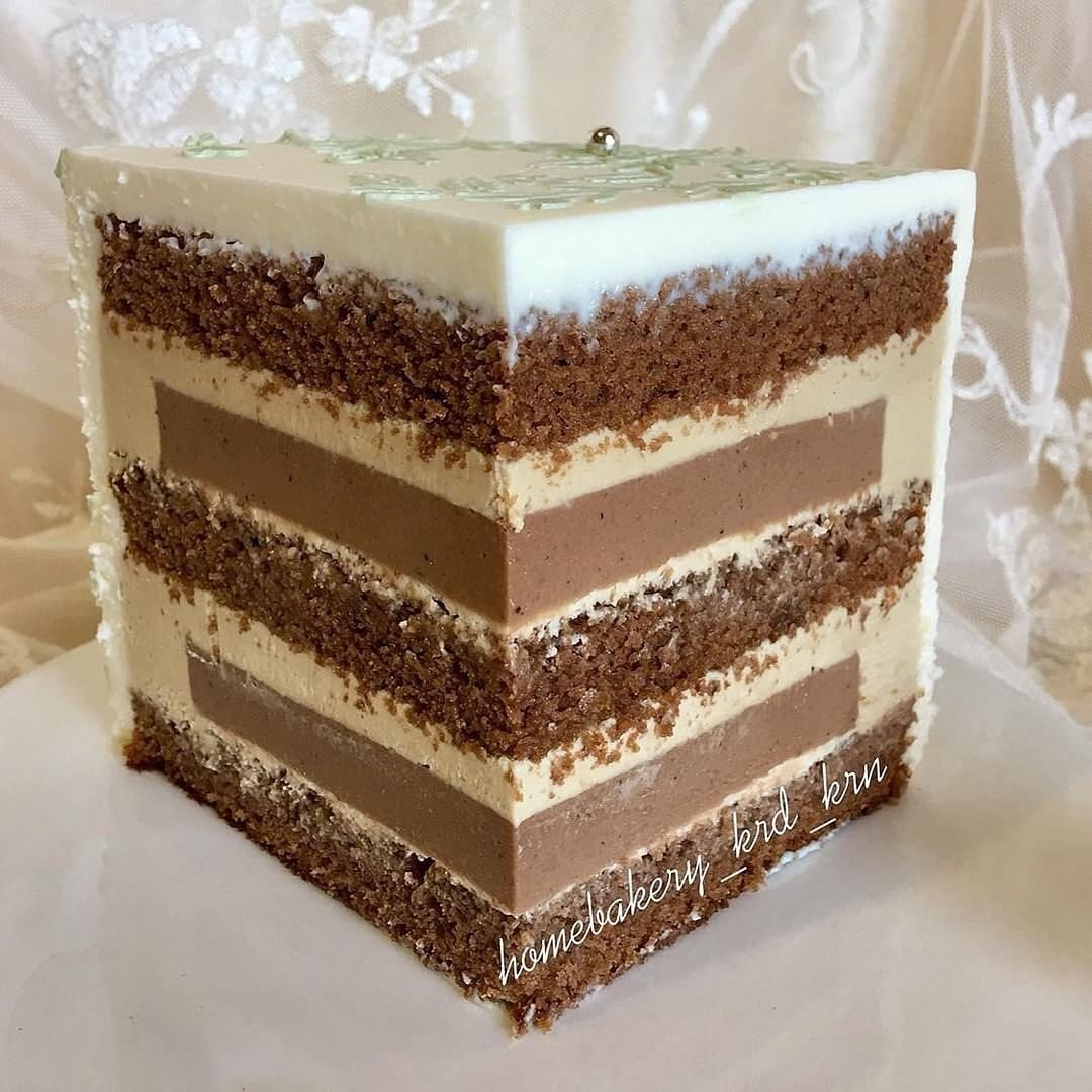 Торт «три шоколада с ягодами»