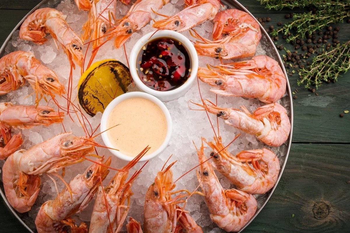 Креветки на льду ресторан