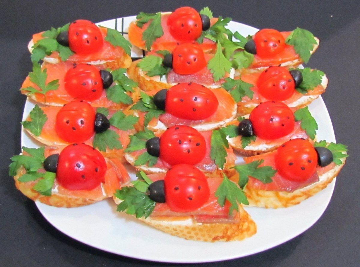 Красивые бутерброды на праздничный стол