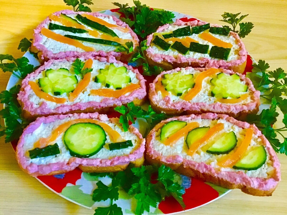 Тарталетки с Альметте и семгой