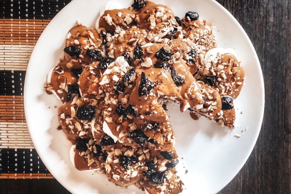 Торт из безе графские развалины со сгущенкой