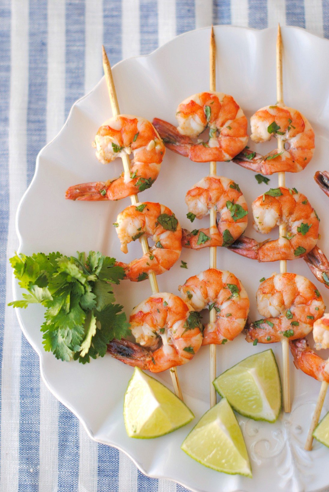 Креветки на шпажках