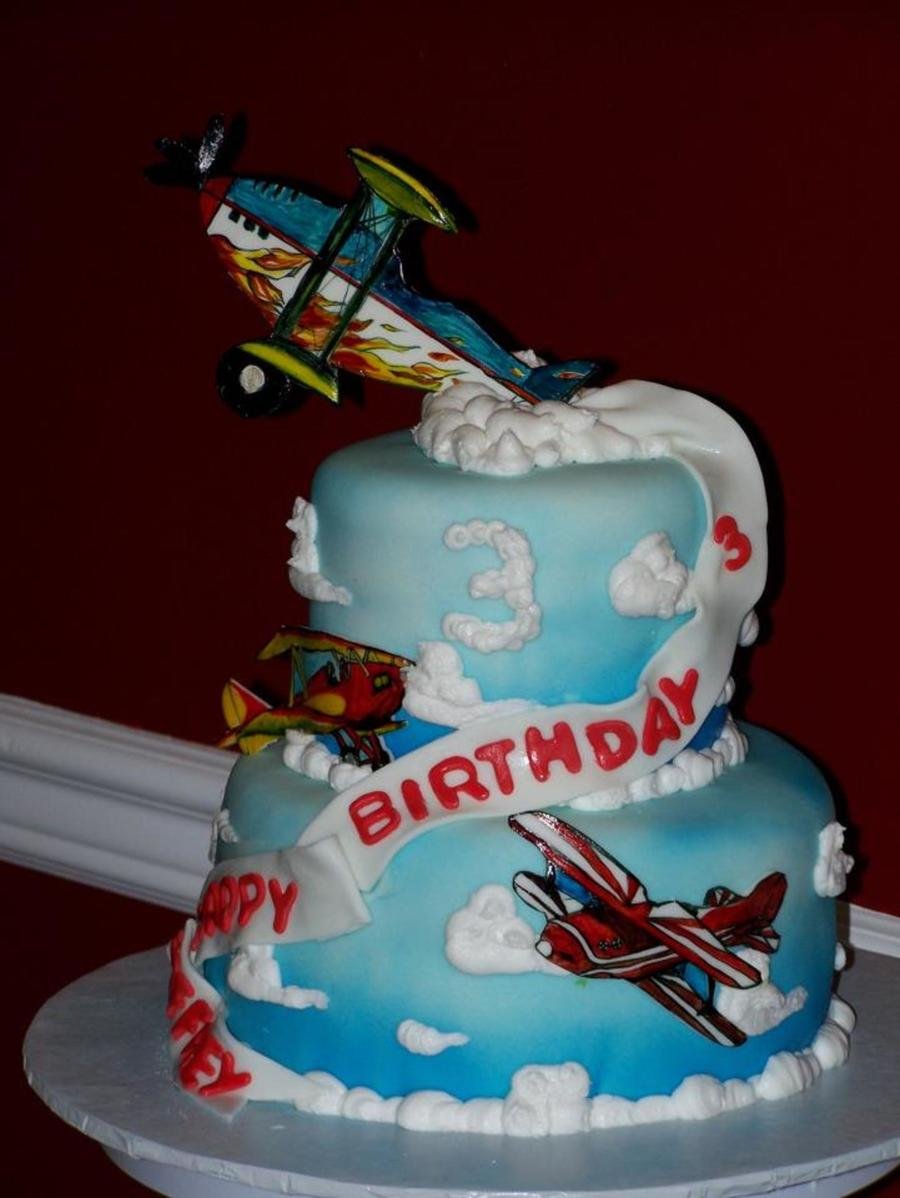 Торт в форме самолета