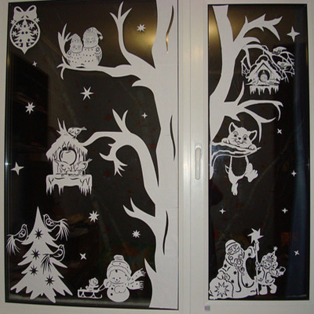 Зимние украшения на окна