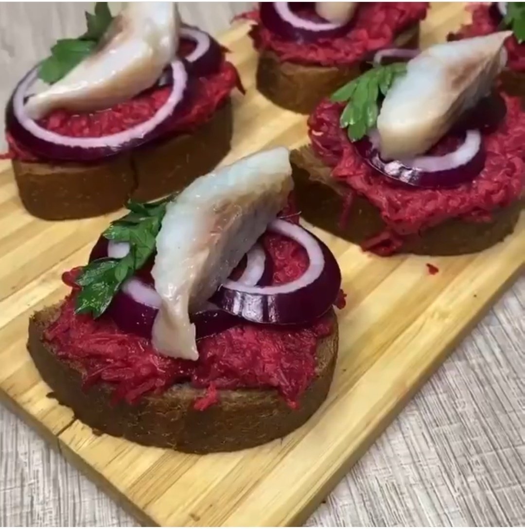 Бутерброды Божья коровка