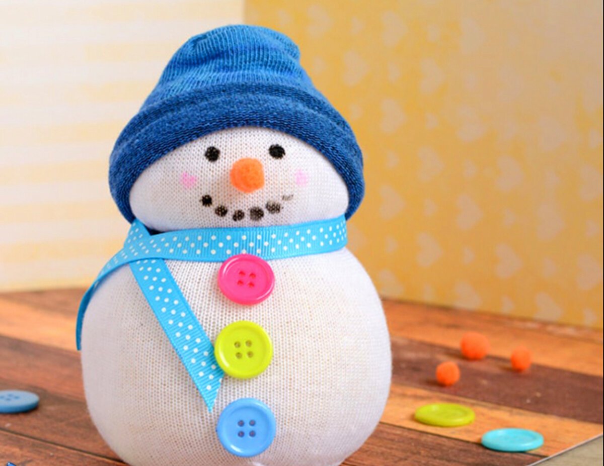 Снеговик из снежинок