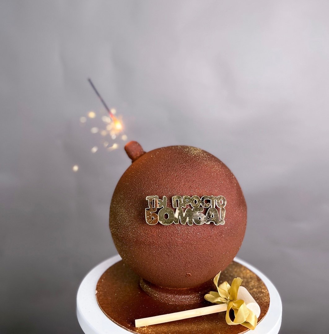 Тортик бомба на гендер пати